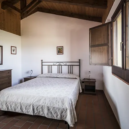 Il Giriatello Farm stay *